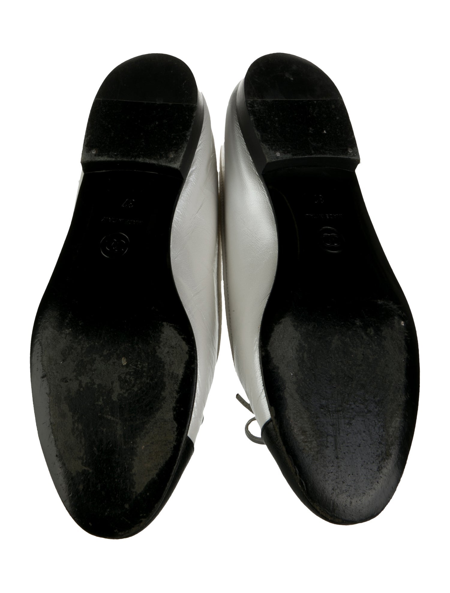 Chanel Interlocking CC Logo Calfskin Ballet Flats